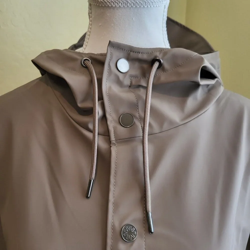 NWT Rains Unisex Waterproof Jacket Size Color Taupe Size XL - Picture 3 of 11